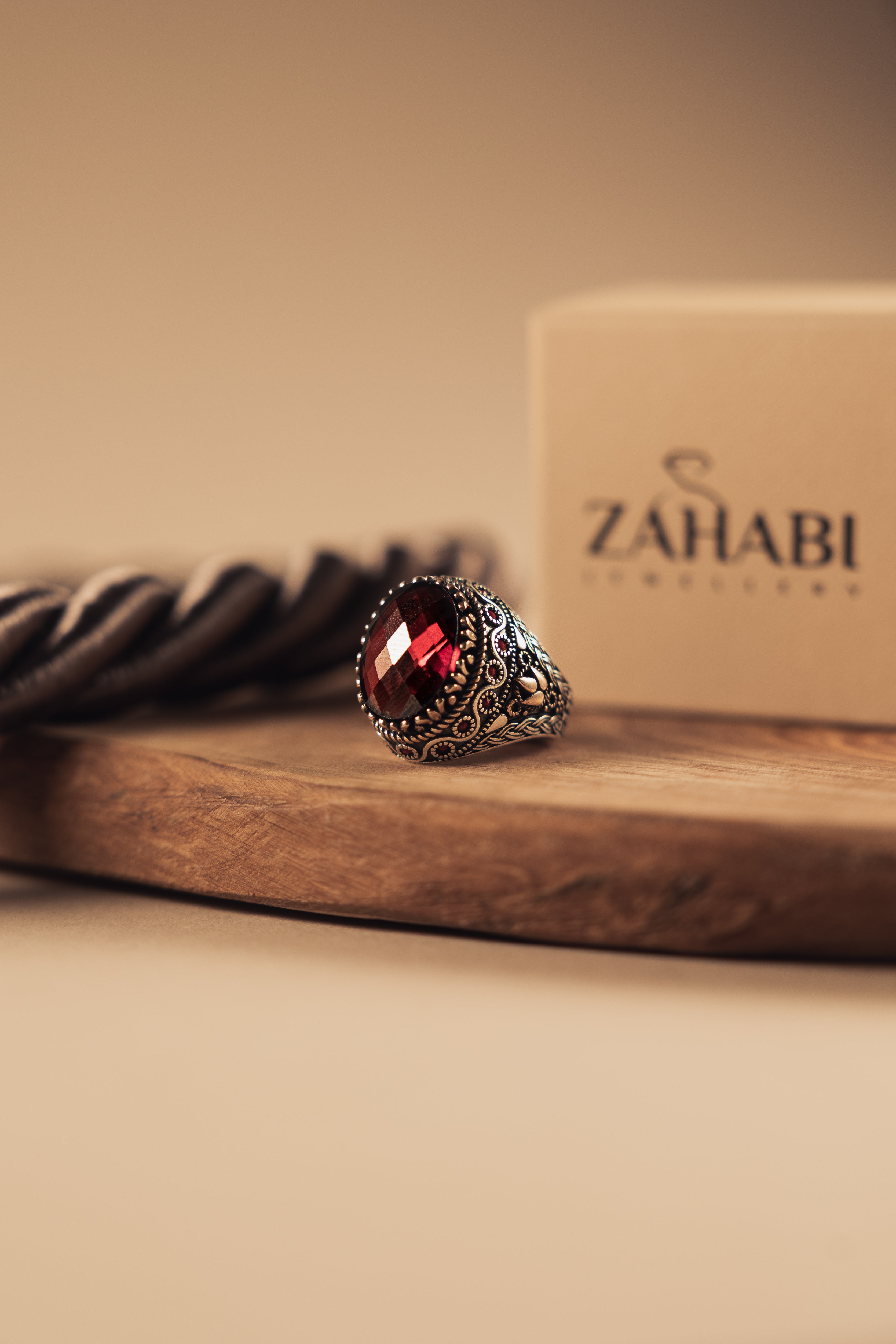 Kirmizi Ring - Zahabi Jewellery